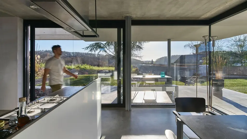 Schüco Glas-Ecke mit großer Schiebeanlage